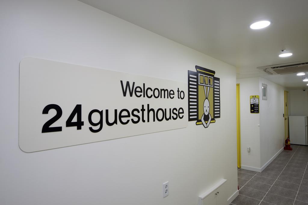 24 Guesthouse Myeongdong Town Сеул Экстерьер фото